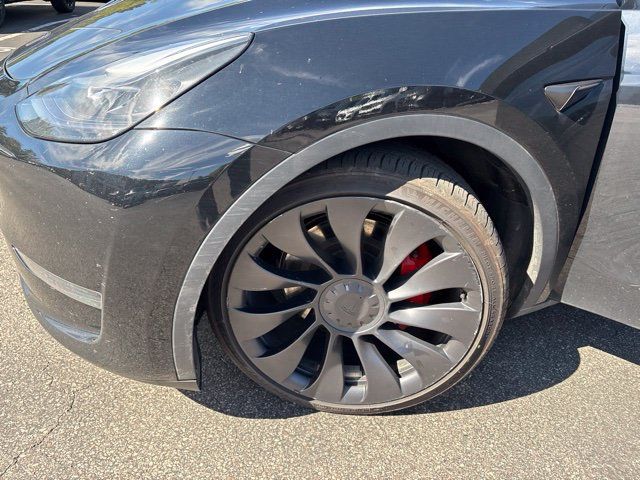 Used 2023 Tesla Model Y Performance AWD/4WD image 19