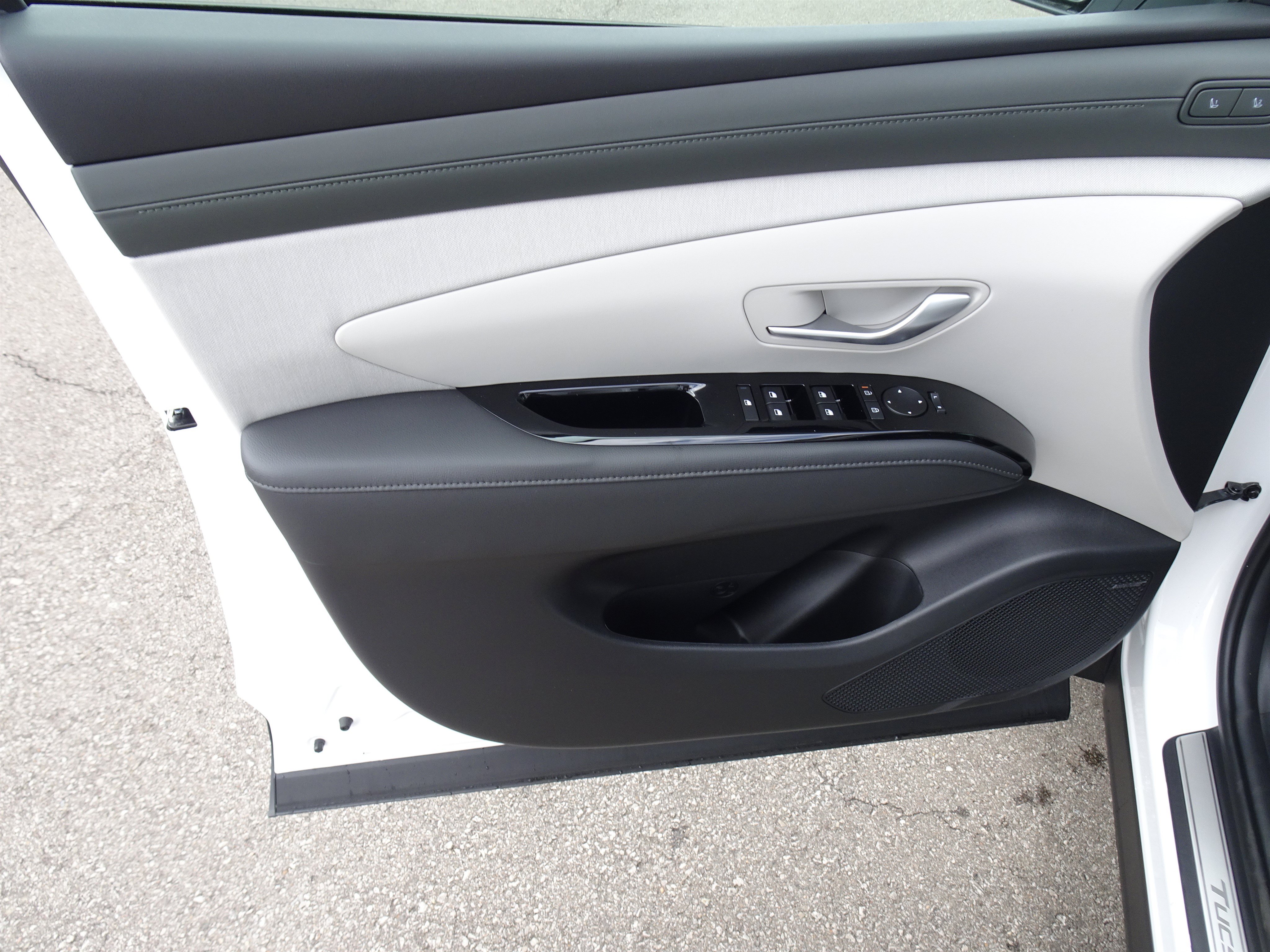 New 2026 Hyundai Tucson Limited AWD/4WD image 13