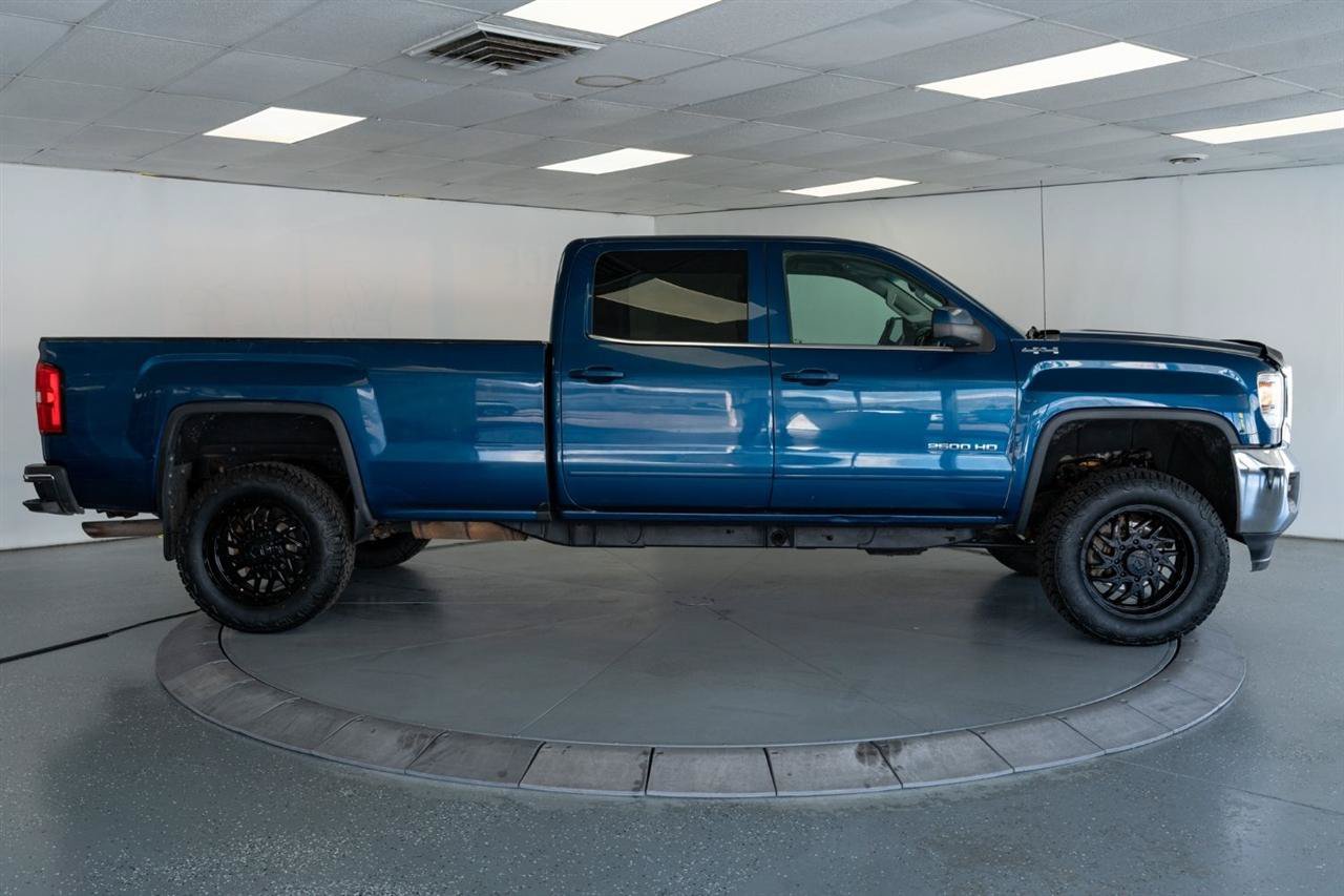 Used 2018 GMC Sierra 2500 SLE AWD/4WD image 8