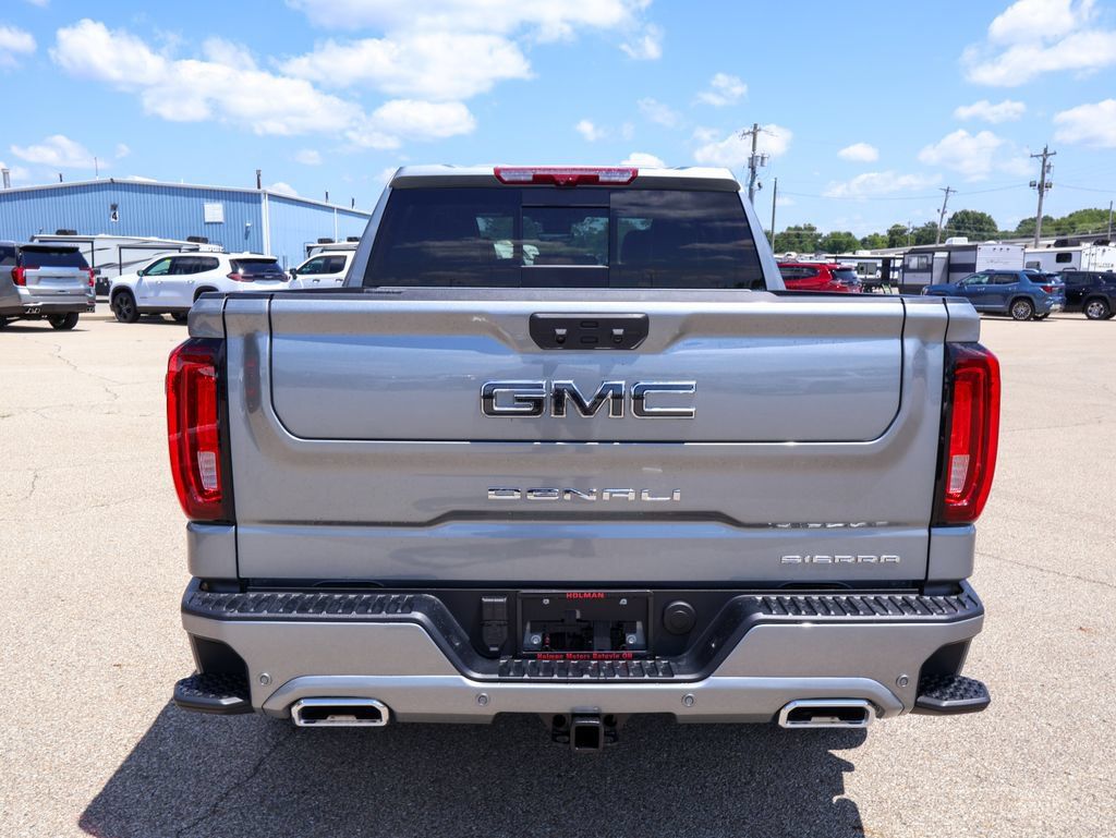 New 2026 GMC Sierra 1500 Denali Ultimate w/ LPO, Black Badging Package AWD/4WD image 4