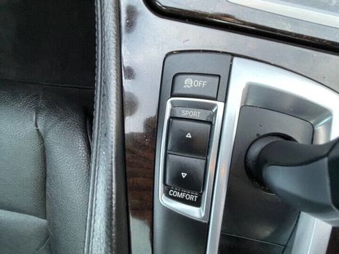 Used 2013 BMW 535i xDrive Sedan image 19