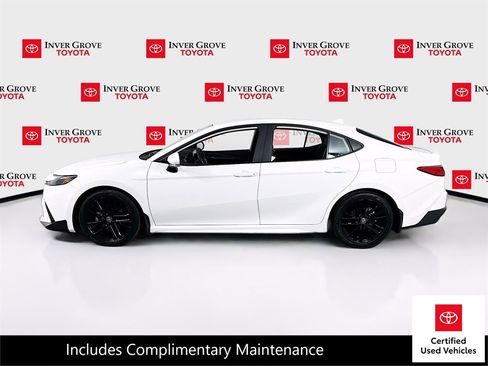 Certified 2025 Toyota Camry SE image 8