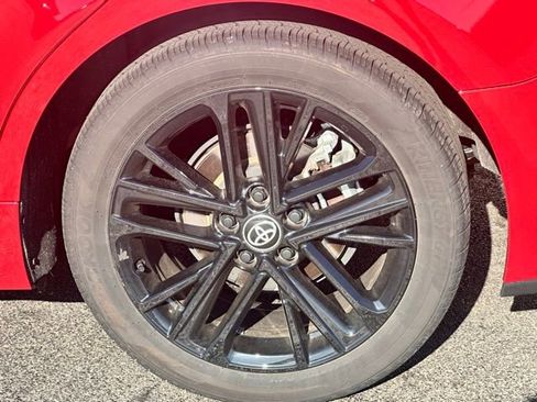 Used 2025 Toyota Camry SE w/ Multimedia Upgrade Package AWD/4WD image 5