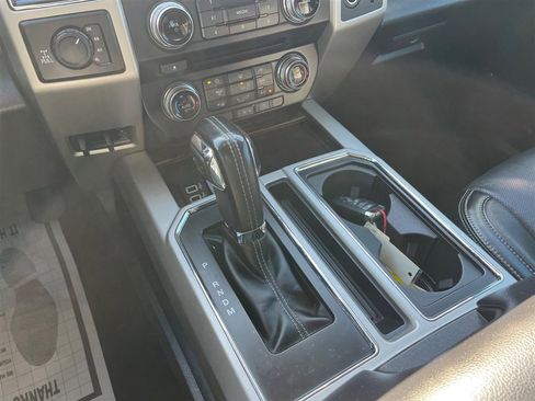 Used 2018 Ford F150 Lariat image 12