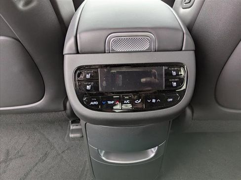 New 2026 Hyundai Ioniq 9 Limited image 27