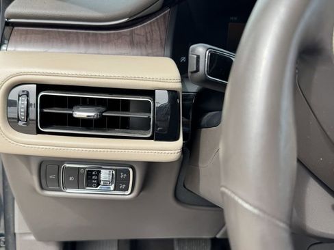 Used 2022 Lincoln Aviator Reserve w/ Equipment Group 201A AWD/4WD image 14