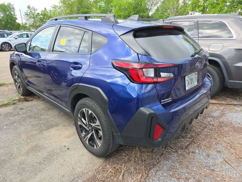 Used 2025 Subaru Crosstrek 2.0i Premium image 9