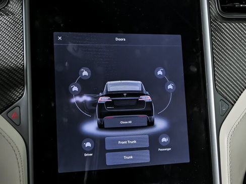 Used 2018 Tesla Model X 100D image 29