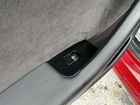 Used 2019 Tesla Model 3 Performance image 39