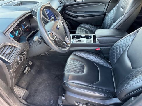 Used 2024 Ford Edge Titanium image 10