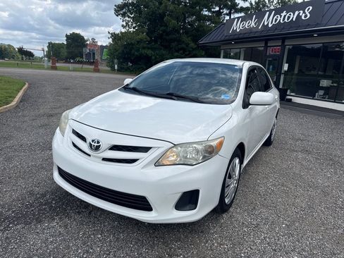 Used 2012 Toyota Corolla LE FWD image 18