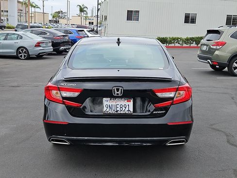 Used 2018 Honda Accord Sport image 7