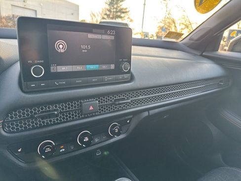 Used 2025 Honda HR-V Sport image 18