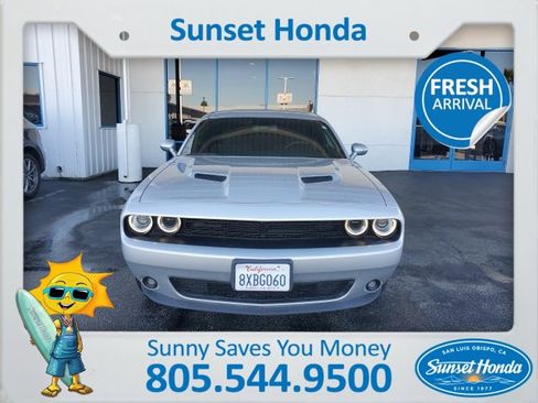 Used 2021 Dodge Challenger SXT w/ Blacktop Package image 4