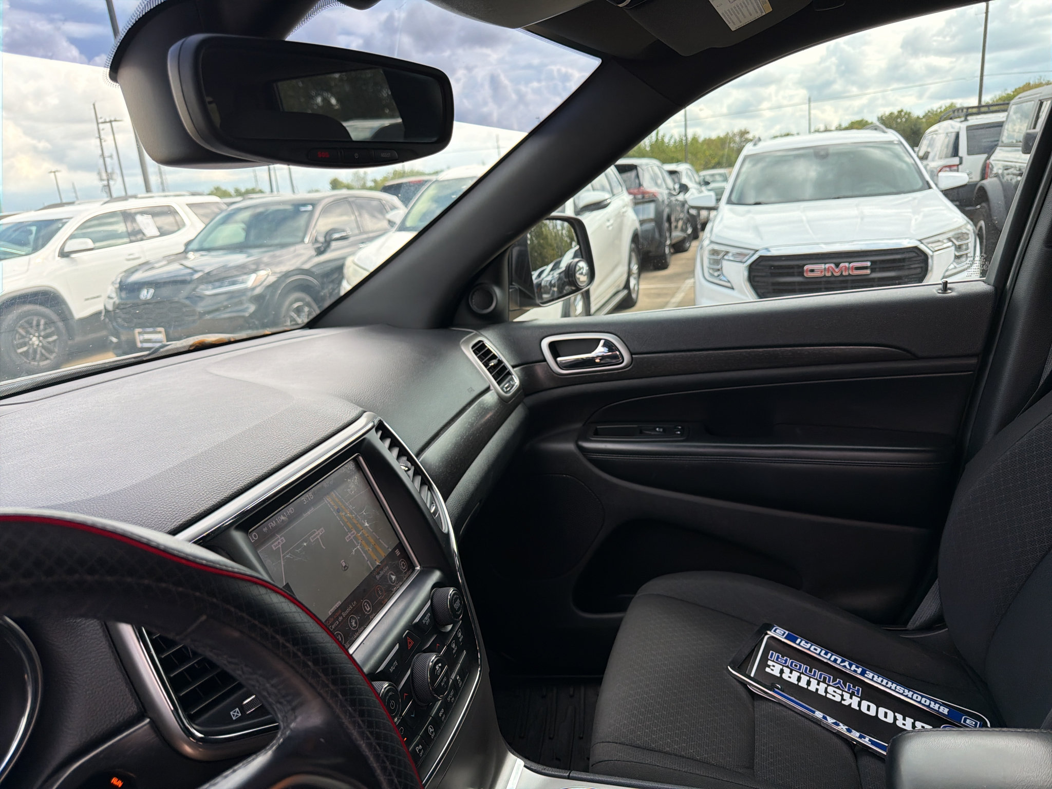 Used 2018 Jeep Grand Cherokee Laredo RWD image 31