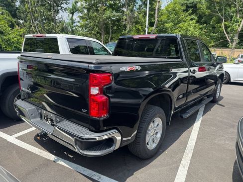 Used 2022 Chevrolet Silverado 1500 LT w/ Bed Protection Package AWD/4WD image 4