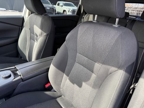 Used 2024 Nissan Rogue SV image 26