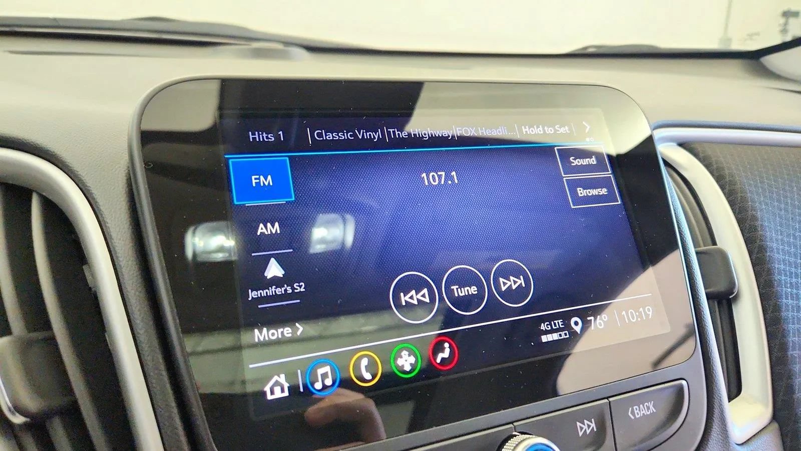 Used 2024 Chevrolet Malibu LT FWD image 21