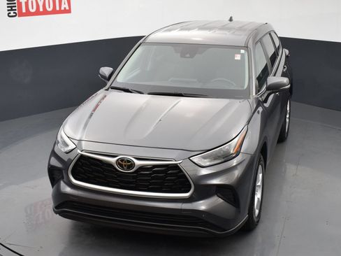 Used 2023 Toyota Highlander L FWD image 24