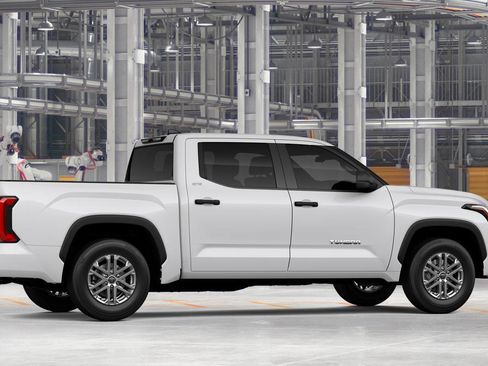 New 2026 Toyota Tundra SR5 AWD/4WD image 32