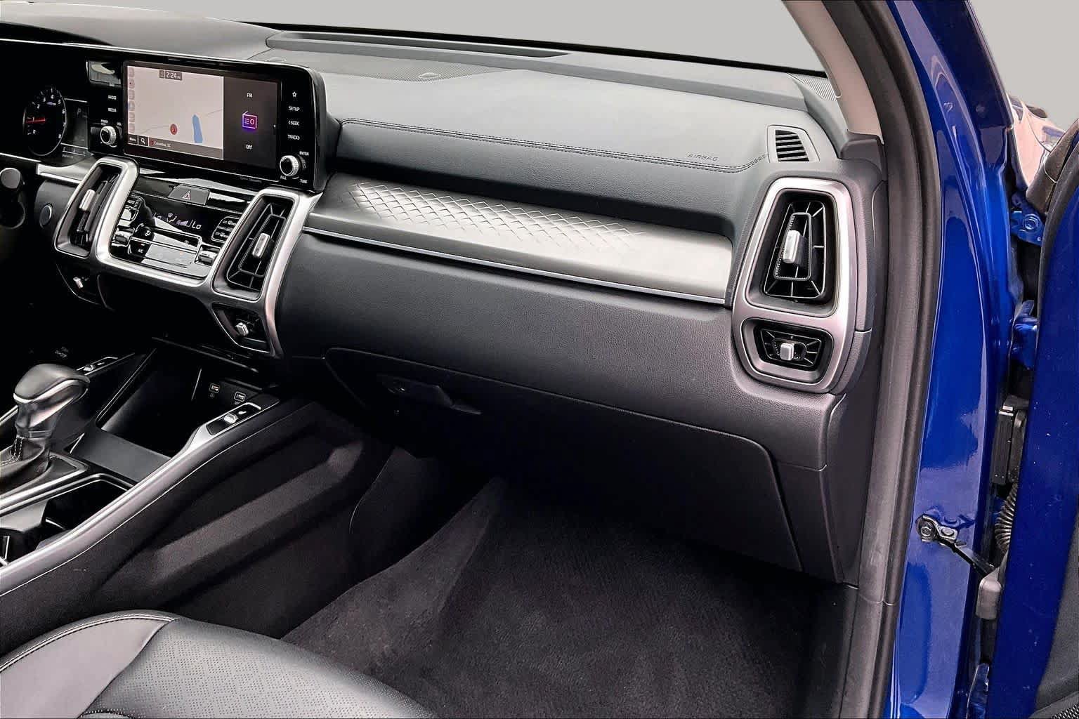 Used 2022 Kia Sorento S w/ Panoramic Sunroof Package FWD image 18