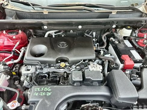 Used 2025 Toyota RAV4 LE AWD/4WD image 24