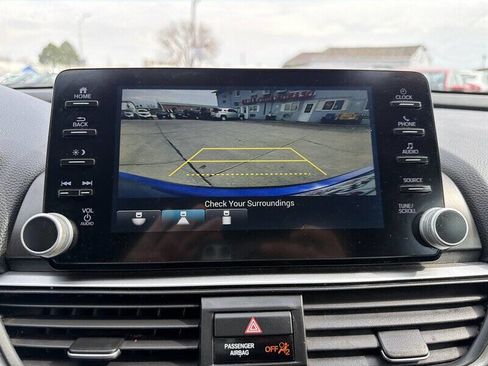 Used 2018 Honda Accord Sport image 21