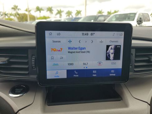 Used 2023 Ford Explorer XLT image 26