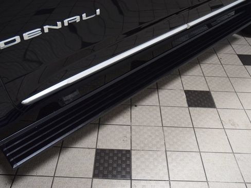 Used 2023 GMC Yukon XL Denali w/ LPO, Floor Liner Package AWD/4WD image 31