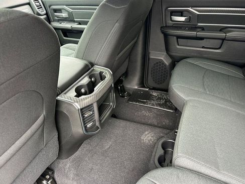 New 2026 RAM 2500 Big Horn AWD/4WD image 12