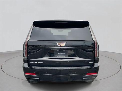 Certified 2025 Cadillac Escalade Sport Platinum w/ LPO, Floor Liner Package image 6