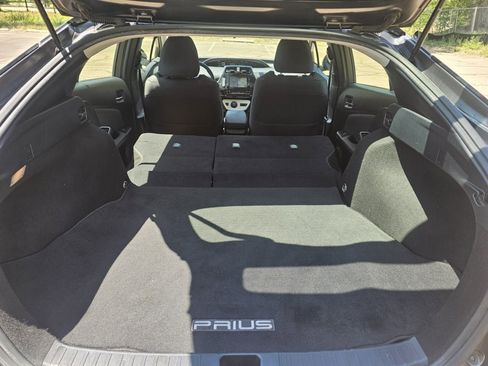 Used 2016 Toyota Prius Three FWD image 31