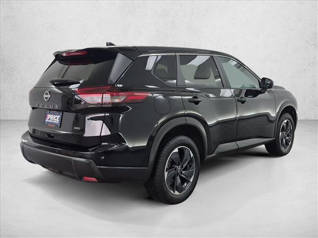 Used 2025 Nissan Rogue SV AWD/4WD image 5