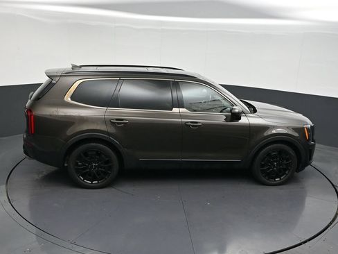 Used 2022 Kia Telluride SX w/ Nightfall Edition Package AWD/4WD image 21