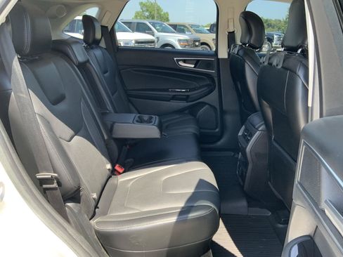 Used 2017 Ford Edge Titanium w/ Equipment Group 301A AWD/4WD image 59