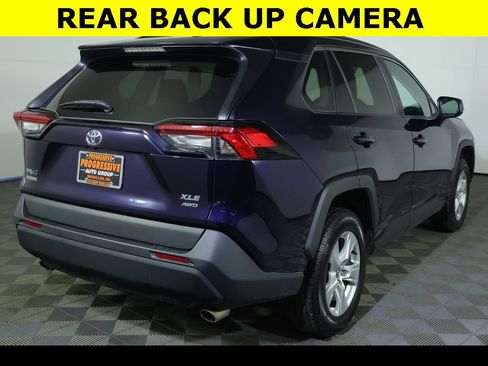 Used 2021 Toyota RAV4 XLE image 9