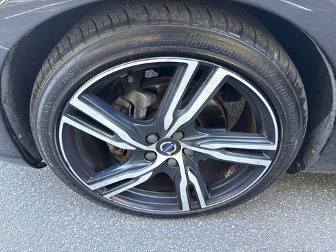 Used 2017 Volvo S60 T6 R-Design Platinum AWD/4WD image 26