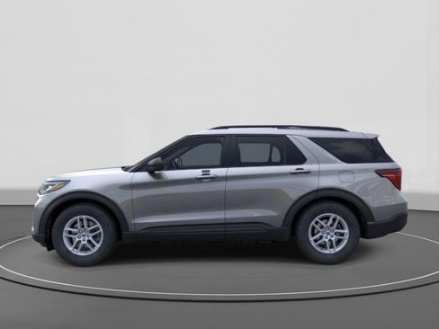 New 2026 Ford Explorer Active w/ Active Comfort Package RWD image 3