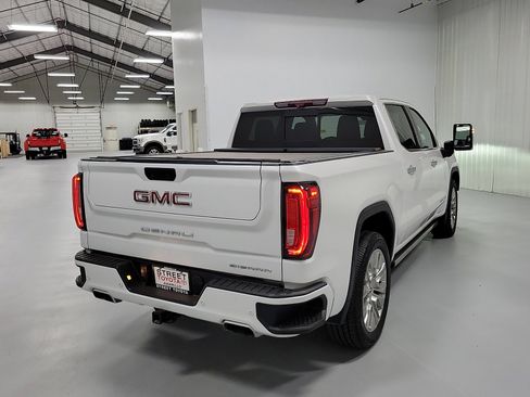 Used 2021 GMC Sierra 1500 Denali w/ Denali Ultimate Package AWD/4WD image 4