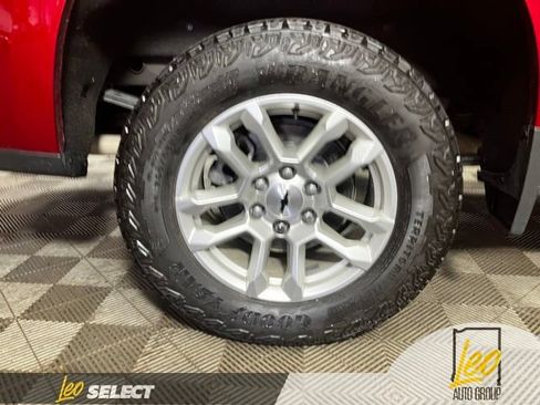 Used 2024 Chevrolet Silverado 1500 RST w/ Convenience Package II AWD/4WD image 25