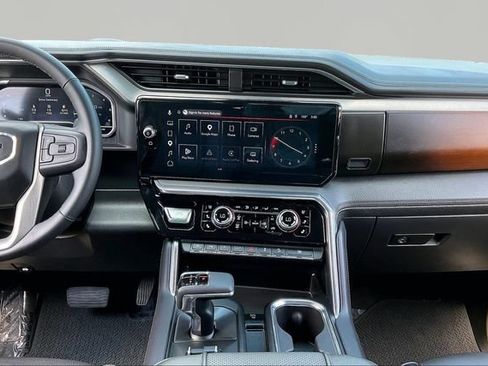 Used 2024 GMC Sierra 1500 Denali w/ Denali Reserve Package AWD/4WD image 9