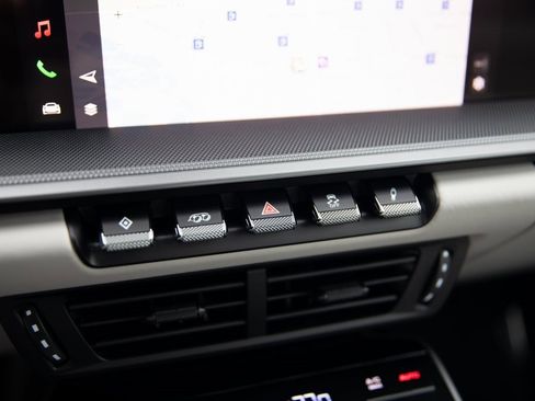 Used 2026 Porsche 911 Carrera image 19