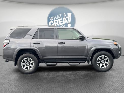 Used 2023 Toyota 4Runner TRD Off-Road Premium w/ Off Road Premium Plus Package AWD/4WD image 2