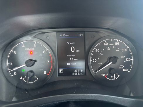 Used 2024 Nissan Altima 2.5 S FWD image 10