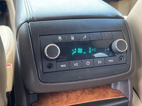 Used 2012 Buick Enclave Leather AWD/4WD image 13
