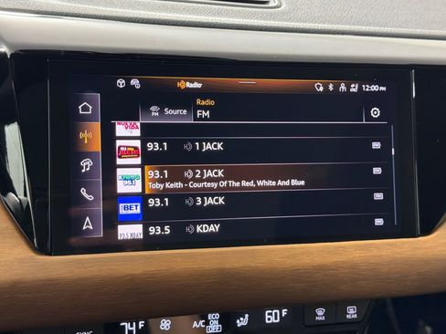 Used 2024 Audi e-tron GT Premium Plus image 16