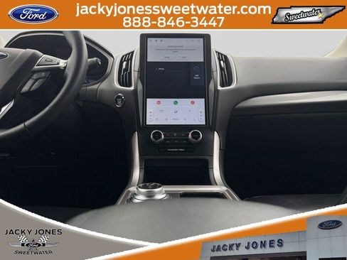 Certified 2024 Ford Edge SEL w/ Convenience Package AWD/4WD image 12