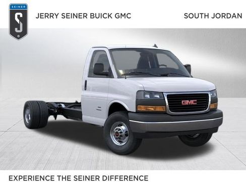 New 2025 GMC Savana 3500 Extended w/ Power Convenience Package image 1
