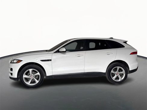 Used 2020 Jaguar F-PACE Premium image 8