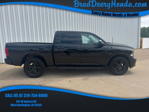Used 2017 RAM 1500 Express w/ Black Ram 1500 Express Group AWD/4WD image 1